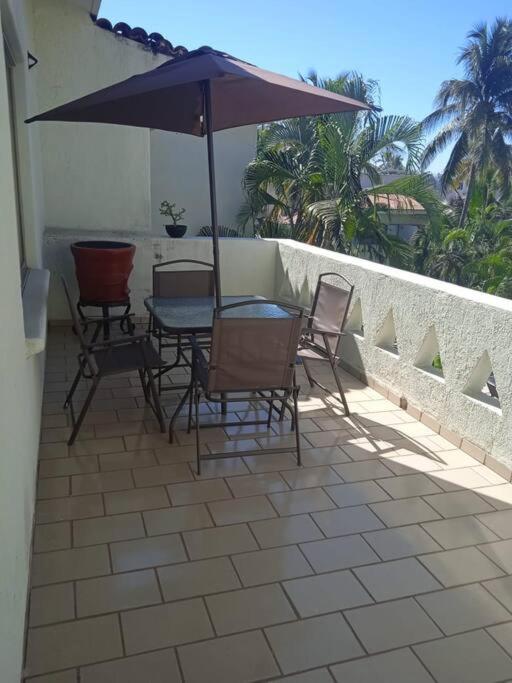 Hermoso Apartamento En Manzanillo Con Alberca Y Cancha De Tenis, Ideal Para Relajarse Y Disfrutar De Una Escapada Tranquila En El Paraiso Tropical Екстер'єр фото