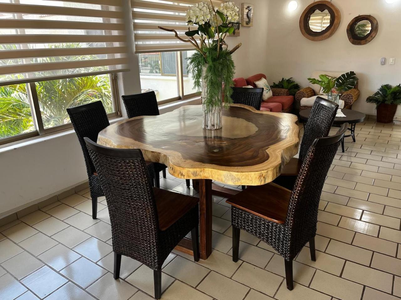 Hermoso Apartamento En Manzanillo Con Alberca Y Cancha De Tenis, Ideal Para Relajarse Y Disfrutar De Una Escapada Tranquila En El Paraiso Tropical Екстер'єр фото